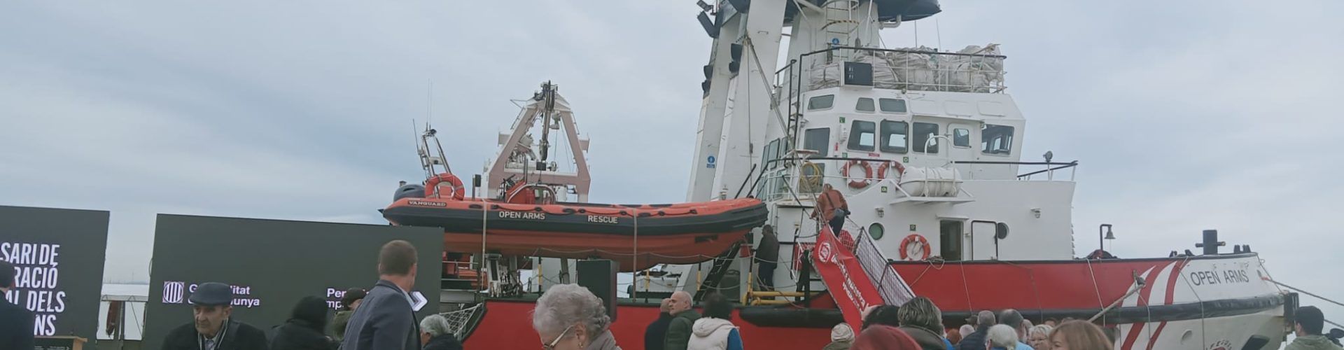 El vaixell d’Open Arms atraca al port de la Ràpita