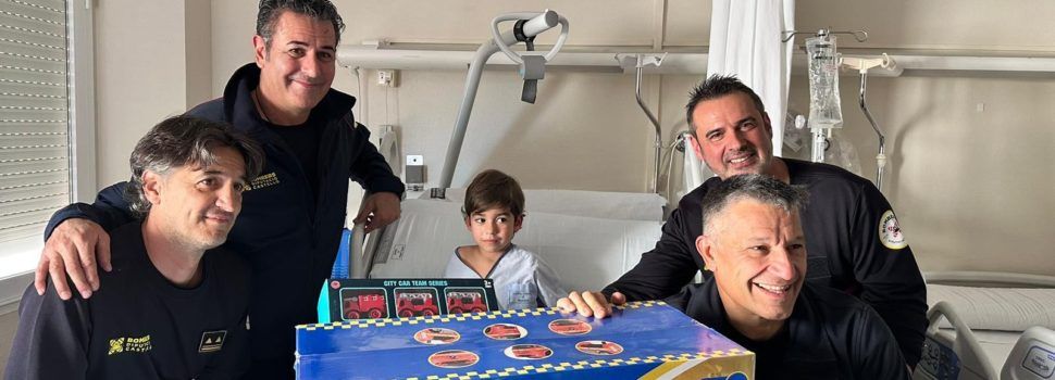 Bombers i alumnat del conservatori de Benicarló alegren l’Hospital de Vinaròs