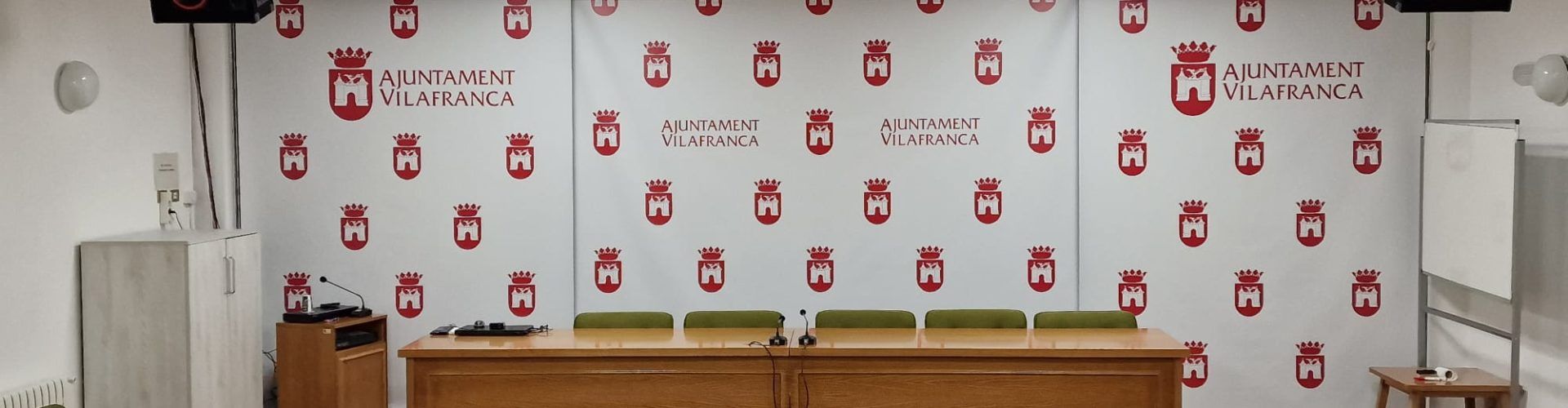 Vilafranca renova la imatge dels espais municipals