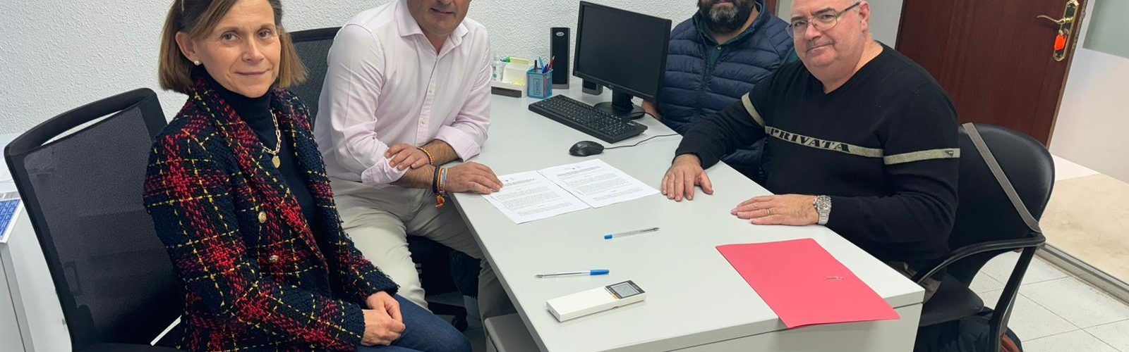 L’Ajuntament de Peníscola renova el seu conveni amb Cocemfe