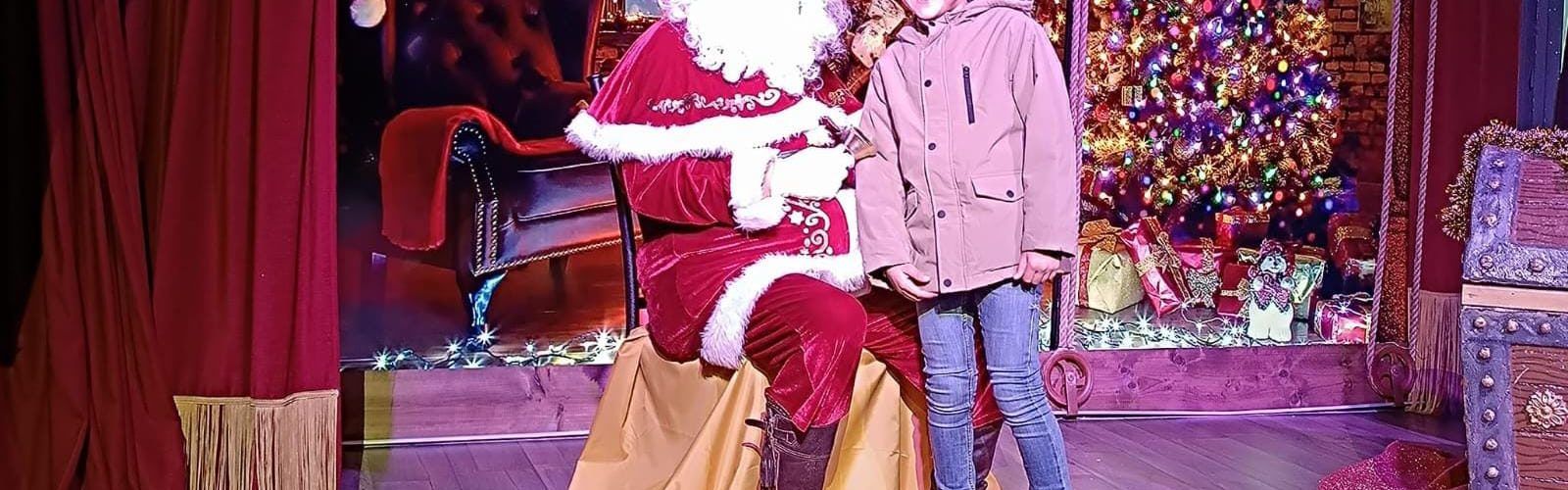 Santa recull els desitjos de les i els més xicotets a Peníscola