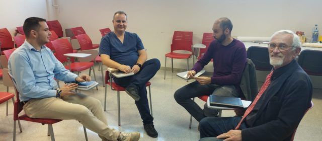 Benicarló aborda la problemàtica de les cues per les extraccions de sang al Centre de Salut