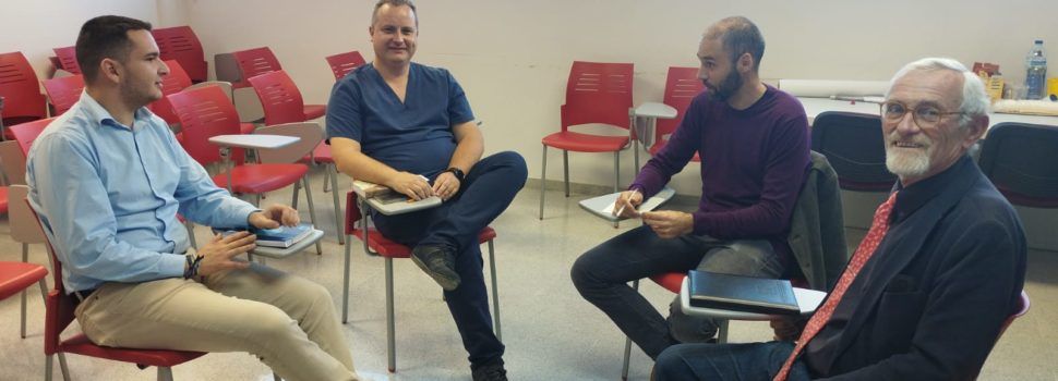 Benicarló aborda la problemàtica de les cues per les extraccions de sang al Centre de Salut