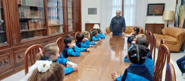 Visita a l’Ajuntament de l’alumnat del CEIP Ángel Esteban