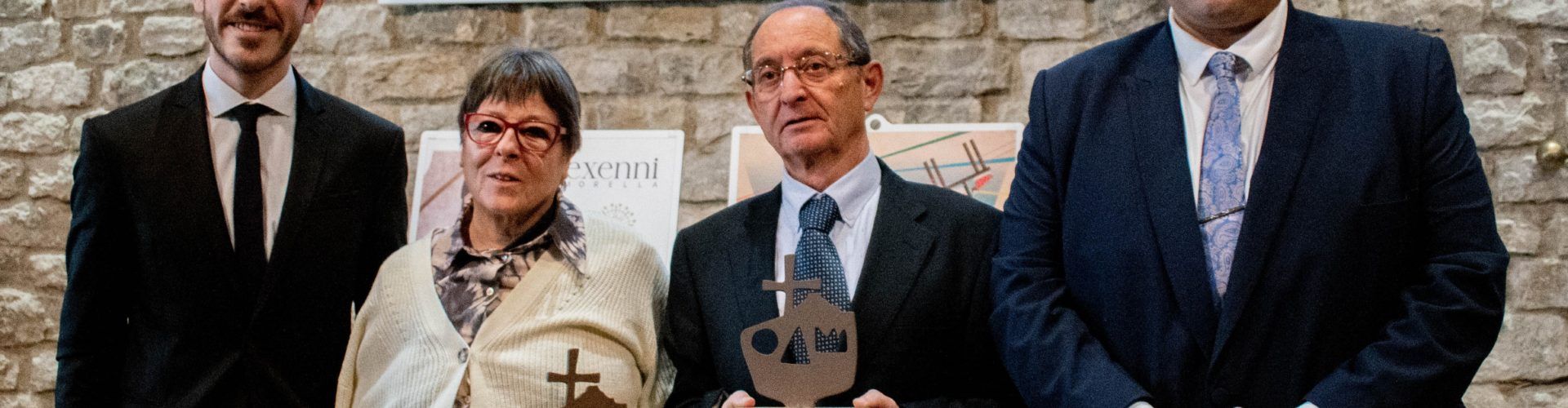 José Antonio Aguilar i Malú Blasco reben la creu de Santa Llúcia 2024