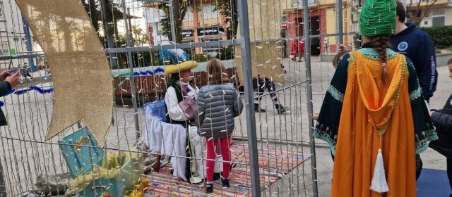 La patge real recull les cartes dels xiquets i xiquetes vinarossencs