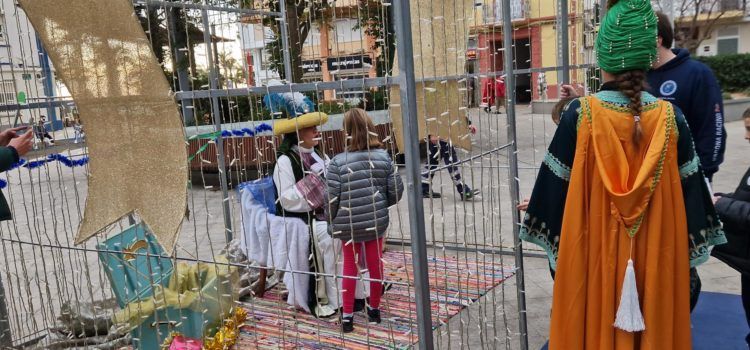 La patge real recull les cartes dels xiquets i xiquetes vinarossencs