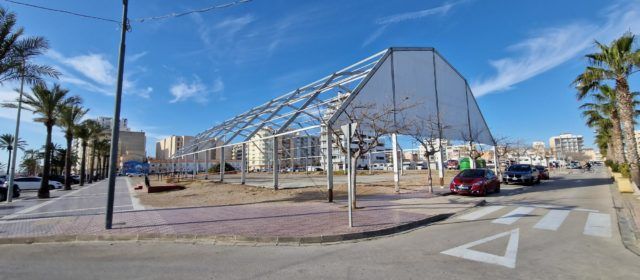 La carpa del Carnaval pren forma