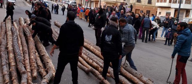 Les barres de Sant Antoni a Vilafranca ja romanen a la plaça
