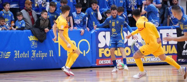 El Servigroup Peñíscola saca un gran punto ante el Barça (3-3)
