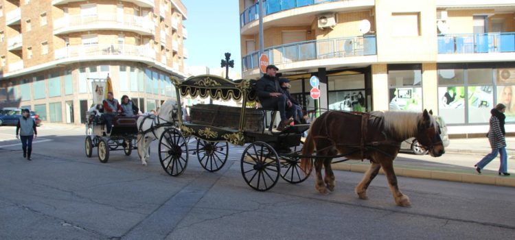 Els tres tombs, a Amposta per Sant Antoni