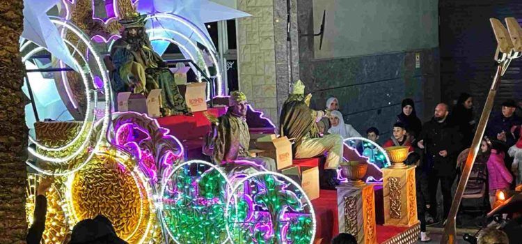 Benicarló brinda un excepcional recibimiento a los Reyes Magos