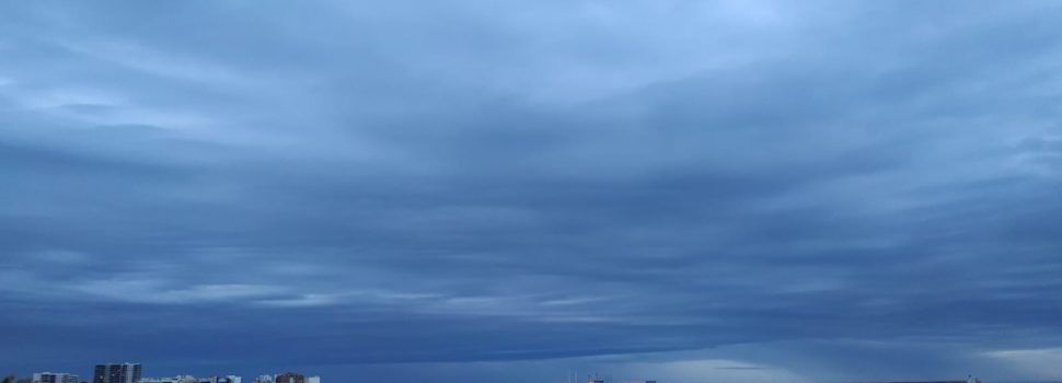 El “parte” del temps: de moment no plou, “nuestro gosso en un posso”, però plourà (diuen)