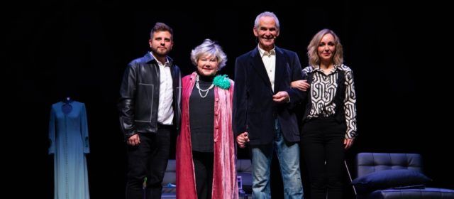 La vinarossenca Angie Lófer posa la música a la tornada de Karina als escenaris