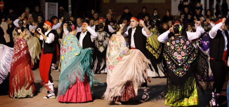 Més de mig miler de persones participen a Alcanar en els actes de Sant Antoni