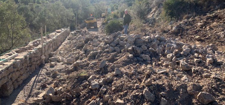 El nou accés al castell Polpis a Santa Magdalena va prenent forma