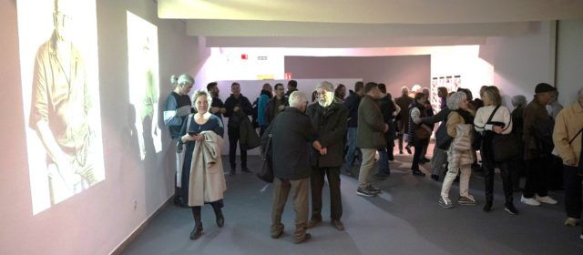 L’exposició dels 70 anys de l’Escola d’Art i Cultura de la Diputació a Tortosa repassa el paper del centre en la promoció del talent