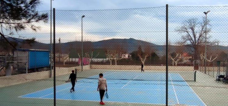 La millora del paviment de les pistes de tennis s’imposa com a opció guanyadora dels pressupostos participatius a Ulldecona