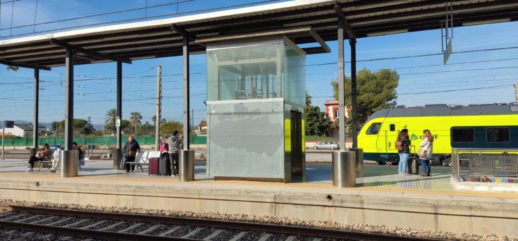 Compromís Benicarló satisfet per l’aprovació de la moció que recull peticions de millores en horaris de trens