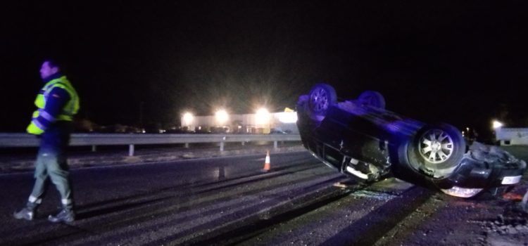 Accidente sin heridos, con vuelco de un coche a la salida de Benicarló
