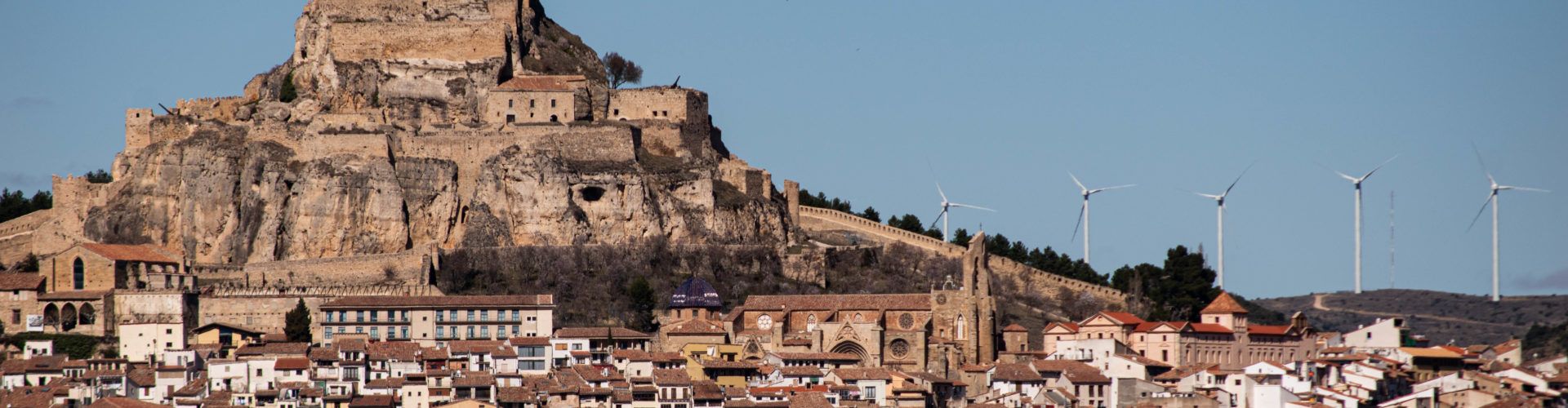 Descenso del mercado laboral en Els Ports y aumento en el Baix Maestrat