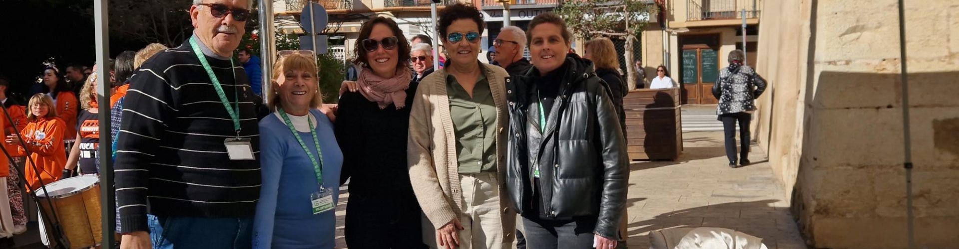 Paradeta informativa de l’associació contra el càncer de Vinaròs