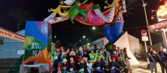 Carrera de disfresses pel passeig marítim