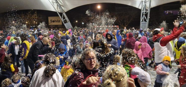 La gran batalla de confeti del Carnaval