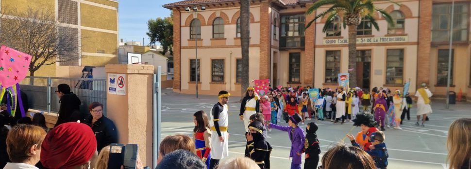 La “Mise” desfila des del col·le fins al mercat
