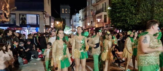 La primera desfilada del Carnaval 2024, en un centenar de fotos