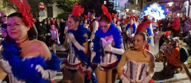 La primera desfilada del Carnaval 2024, en vídeos