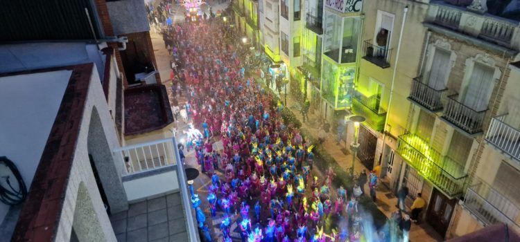 Més de 60 fotos de la segona desfilada del Carnaval de Vinaròs