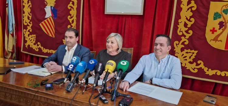 Presentació del pressupost municipal 2024 de Vinaròs, primer del tripartit PP-PVI-VOX