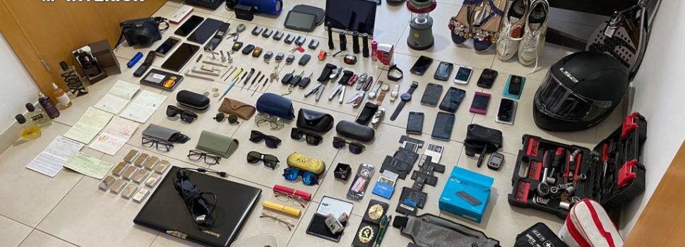 Un detenido en Benicarló por 37 robos en interior de vehículos, 2 hurtos, 11 delitos de daños y cultivo y elaboración de drogas