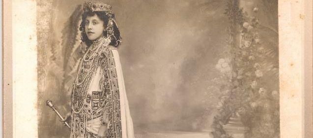 Morella en any de Sexennals. La foto de la reina Esther