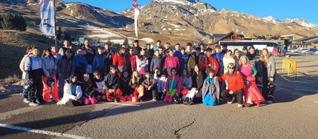 L’IES Joan Coromines de Benicarló esquia a Formigal