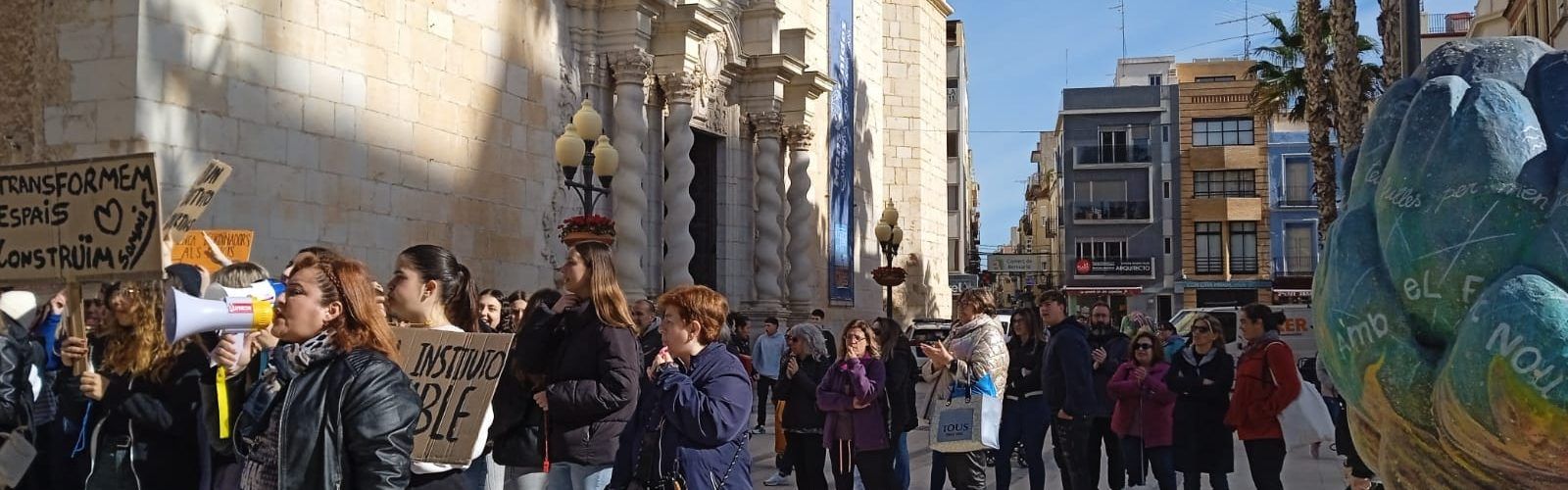 ERPV-Podem-EUPV critica que el PP faça a la seu del partit els anuncis que afecten a tot Benicarló