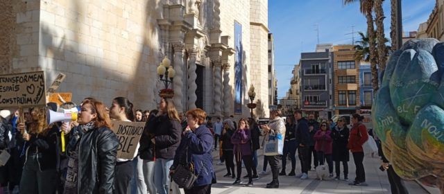 ERPV-Podem-EUPV critica que el PP faça a la seu del partit els anuncis que afecten a tot Benicarló