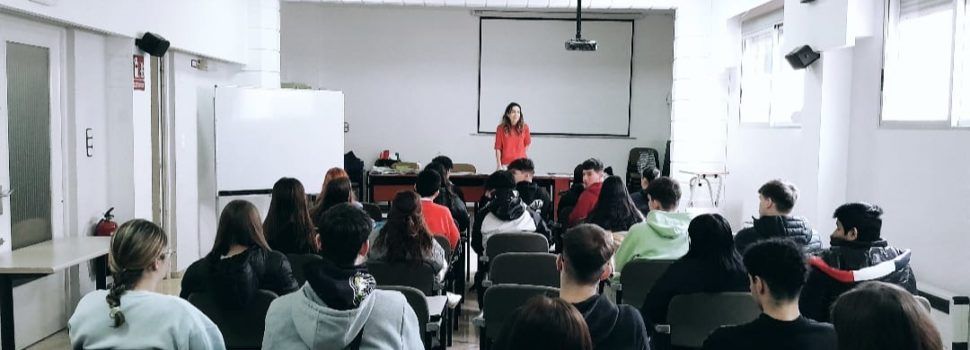 Més d’una vintena de joves participen en el Curs de monitor/a de temps lliure