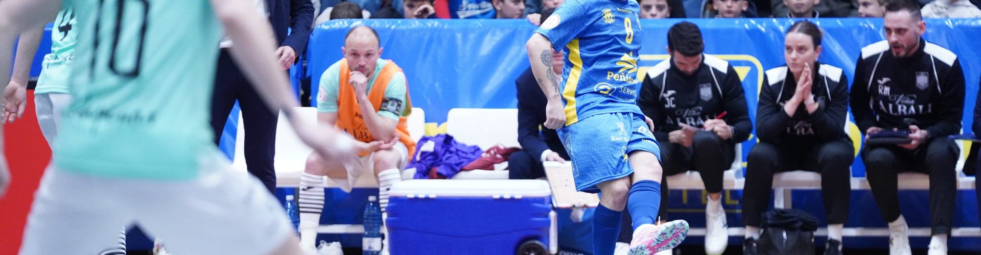 Derrota del Servigroup Peñíscola en casa frente a Valdepeñas (2-4)