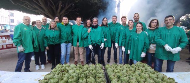 Exitoso cierre de la Fiesta de a Alcachofa con la torrada popular, con más de dos mil raciones servidas