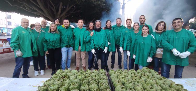 Exitoso cierre de la Fiesta de a Alcachofa con la torrada popular, con más de dos mil raciones servidas