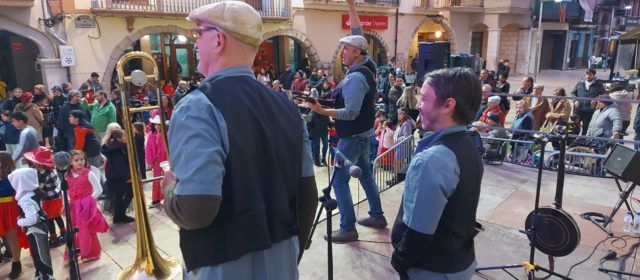 Carnaval familiar a Ulldecona amb Roger Canals i Zigurat Band