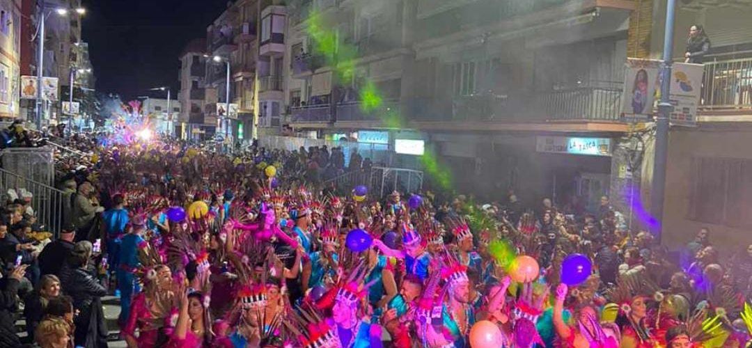La Comissió Organitzadora del Carnaval de Vinaròs destaca l’èxit de les grans desfilades