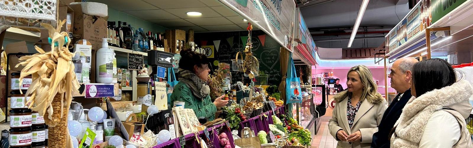 La directora general de Comerç es compromet a reactivar les àrees comercials de Benicarló