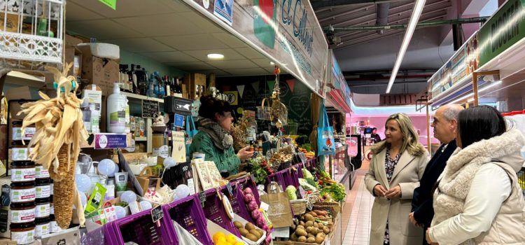 La directora general de Comerç es compromet a reactivar les àrees comercials de Benicarló