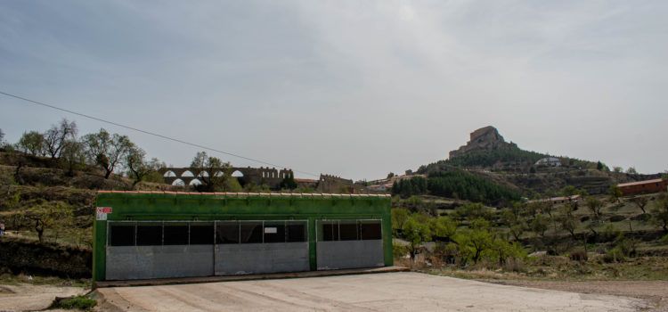 L’Ajuntament de Morella es queixa del poc temps per a l’adaptació de les casetes de cadàvers a les explotacions
