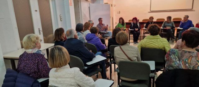 La Plataforma per la reobertura del Cinema JJ aposta per potenciar la seua reinvidicació