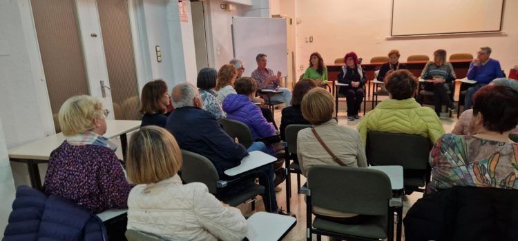 La Plataforma per la reobertura del Cinema JJ aposta per potenciar la seua reinvidicació