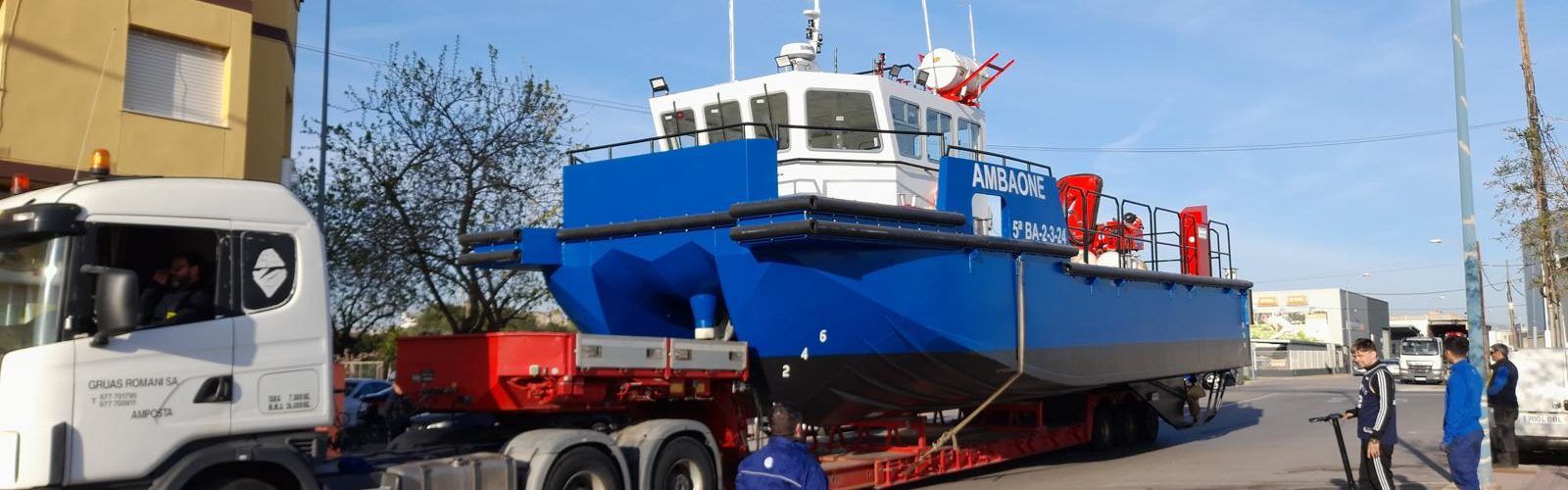 Talleres Blanchadell bota un nuevo catamarán de 15 metros de eslora